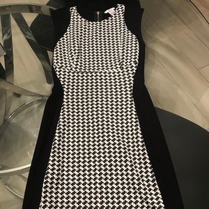Bar III Black/White Houndstooth Dress Size Small